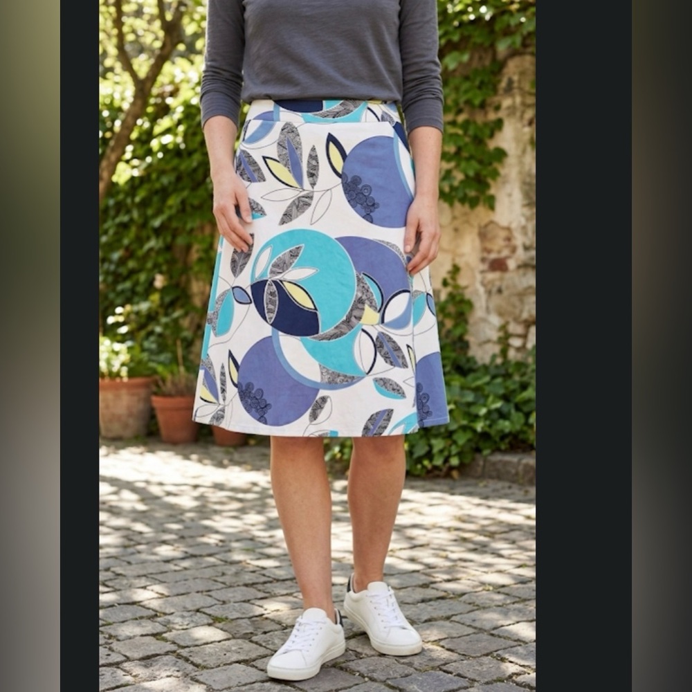 Valerie Stevens Blue and Cream A-Line Skirt